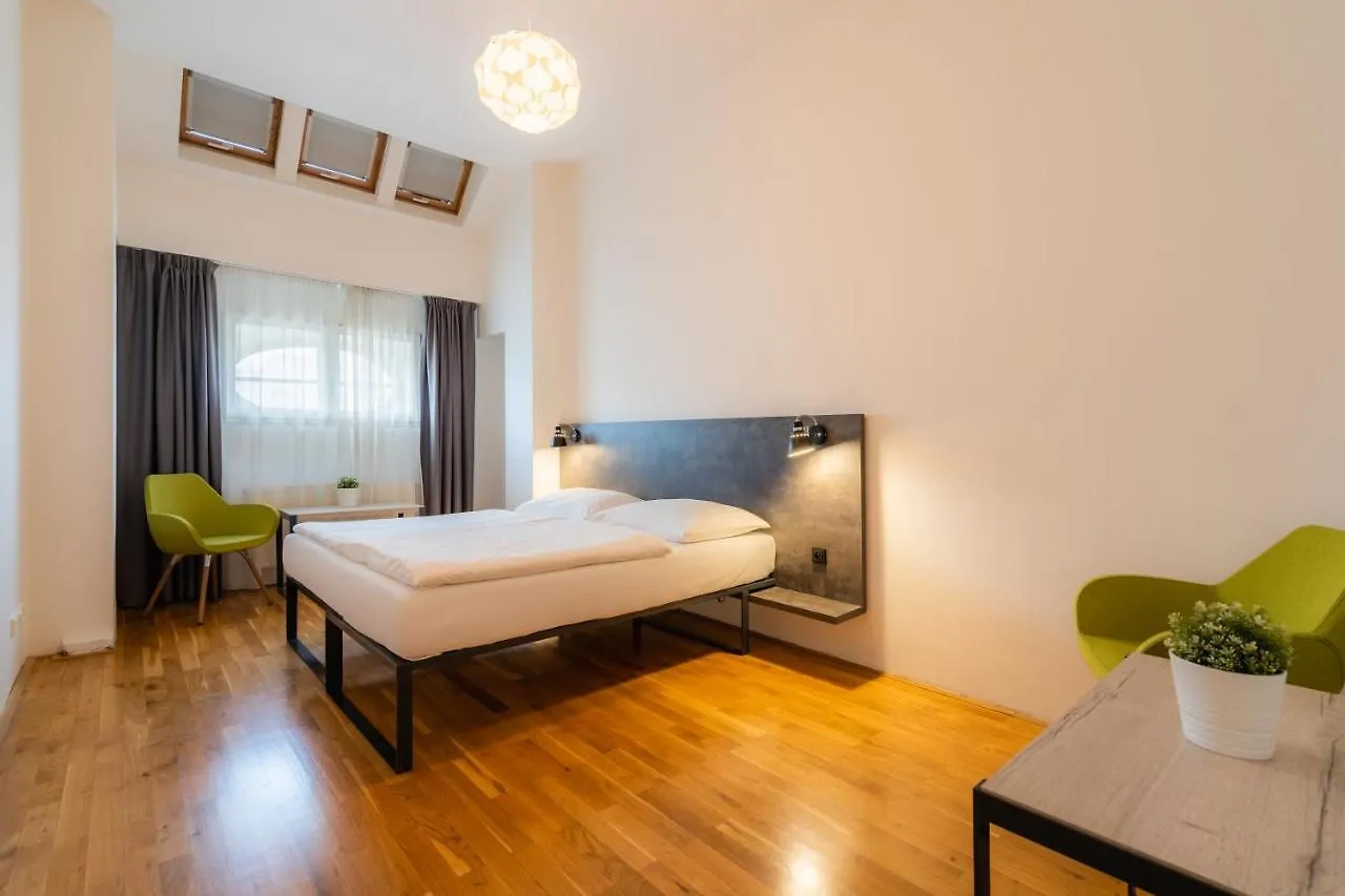 Ea Aparthotel Melantrich Prague Hotel